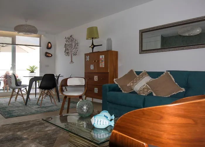 Consuls Ocean View Apartmán *